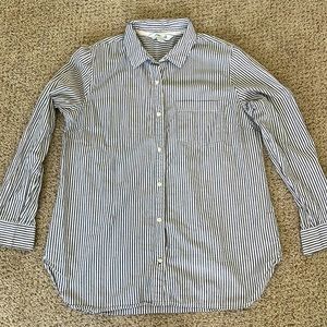 Old Navy Womens Tunic shirt, blue and white stripe, size L
